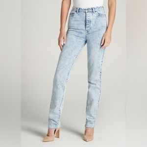 (Brand New) Lola Ultra High Rise Slim Light Wash Denim Jeans. American Tall.